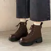 Botas Martin de Cuero Genuino con Suela Gruesa y Tacón Alto que Aumentan la Altura, Estilo Ropa de Trabajo, 7 Ojales, Punta Redonda, Cierre de Cordones, Tobilleras para Mujer, Otoño/Invierno 2026
