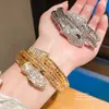 Pulsera Abierta Serpentina con Incrustaciones de Diamantes Estilo Europeo y Americano, Moda Retro, Pulsera Versátil, Lujo Ligero, Sensación de Alta Gama, Joyería para Mujer