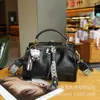 Bolsa Transversal de Ombro Casual Mochila Nova Estilo Verão Couro de Ovelha Preto Original Feita à Mão College Retrô Simples Transfronteiriça