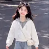 Nueva Colección Primavera/Otoño 2026: Elegante Conjunto de Dos Piezas para Niñas con Top de Bloques de Color y Jeans Estampados de Estrellas