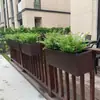Maceta Colgante Rectangular de Riego Automático Tipo Tira Larga para Barandillas de Balcón, Macetero Colgante para Barandillas, Canaleta de Flores Colgable