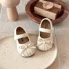 Zapatos Elegantes de Cuero Plisado para Niñas 2026 Otoño Nuevo Estilo Coreano Zapatos de Princesa con Lazo para Niñas Zapatos de una Sola Capa