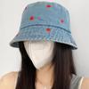 Sombrero de pescador de mezclilla de amor para mujer estilo japonés retro celebridad de internet que combina con todo circunferencia de cabeza grande sombrero de cubo que hace que la cara se vea pequeña