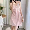 2026 Nova Camisola Sexy para Mulheres, Camisola Curta de Renda Vazada em Malha Quente, Camisola Curta de Veludo de Seda Gelada para Primavera e Outono