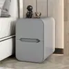Novo Modelo 2026 Borda Estreita Madeira Maciça Quarto Mini Mesa de Cabeceira para Espaços Pequenos, Ultra-Estreita Moderna Minimalista Acabamento em Couro de Luxo Leve