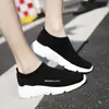 Meias de cano baixo Flyknit, sapatos elásticos, novo estilo coreano, tênis casual da moda, tênis de corrida da moda