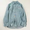 Camisa Jeans Lavado Bordada de Manga Comprida Feminina Primavera e Outono Novo Estilo Artista Fofa Redutora de Idade Top de Abotoamento Simples