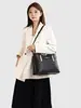 2025 Nuevo Bolso Transfronterizo para Mujer Moda Tejido Conjunto de Tres Piezas Bolso para Suegra Bolso de Hombro Cruzado Venta Directa de Fábrica