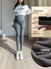 Calça de maternidade para outono e inverno, forrada com fleece e espessa, projetada para uso ao ar livre, com painel de suporte para a barriga, quente e confortável, feita de algodão, adequada para o outono