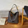 Bolsa de Balde Retrô Estampa de Leopardo Transfronteiriça Feminina 2026 Nova Moda para o Dia a Dia Bolsa de Ombro Única Bolsa Transversal Versátil de Nicho