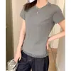 Foto Real de Camiseta de Manga Corta con Retazos de Encaje para Mujer, Diseño de Primavera con un Estilo Único, Hombro Normal, Top de Cuello Redondo