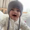 Gorro de Bebé Estilo Coreano Otoño e Invierno Cálido de Lana Lindo Color Sólido Versátil con Portachupete Tejido para Bebé Niño y Niña Gorro con Protección para las Orejas