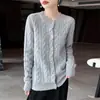 Nuevo Cárdigan de Punto de Lana Pura con Cuello Redondo de Manga Larga para Mujer Color Sólido Trenzado Holgado Versátil Suéter de Lana Otoño/Invierno 2026