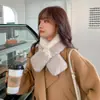 Bufanda de Perlas a Juego de Colores para Mujer Invierno Estilo Coreano Versátil Estudiante Linda Bufanda Peluda Cruzada Felpa Engrosada Cálida