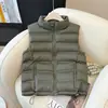 Chaleco de algodón con cuello alto y cremallera de otoño e invierno en stock para mujer, estilo corto con dobladillo de cordón, chaleco casual sin mangas para capas