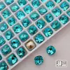 Pedras de strass para nail art quadradas com fundo pontudo de 8 mm, vidro de cristal de alto brilho, strass quadrados de formato irregular com fundo pontudo nas cores branco e vermelho rosa para decoração de unhas
