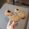 Zapatos Birkenstock Princess para Niñas Primavera/Verano 2025 Nuevos Zapatos Infantiles Retro de Cuero para Niños Pequeños Zapatos de Suela Suave para Bebé