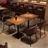 Restaurante Bar del Oeste Retro Restaurante Famoso en Internet Juego de Mesa y Sillas Cafetería Americana Comedor Bistro Mesa y Sillas Comerciales