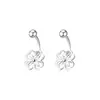 Pendientes de Plata Pura S999 de Trébol de Cuatro Hojas para Mujer, Diseño de Nicho, Exquisitos Pendientes de Flor Hueca, Cierre de Rosca Amigable con el Oído C0