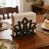 Porta-Guardanapos de Madeira Criativo, Porta-Lenços Retrô Vazado, Suporte de Armazenamento para Mesa Doméstica, Clipe de Lenço em Forma de Lótus de Futebol