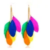 Huailang Fabricantes de joyería de comercio exterior europeo y americano al por mayor Pendientes de plumas de colores bohemios pendientes