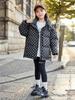 Nuevo Invierno 2024 Chaqueta de Plumón para Niños Espesada para Niños y Niñas Niños Medianos y Grandes con Capucha Estilo Occidental Suelta Cálida