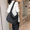 Comercio exterior nueva bolsa nube plisada versátil moda hombro portátil bolsa dumpling gran capacidad algodón plumón axila bolsa de mujer