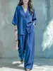 Conjunto de Roupa Feminina 2026: Conjunto de duas peças em estilo vintage de férias: blusa de manga longa com decote em V, um botão e corte solto, e calça de cintura alta