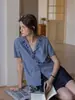 Blusa de manga corta con bordado "Montmartre Flower House" de algodón-lino natural, diseño original francés