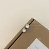 Clip Magnético para Oreja con Circonita Brillante Francesa para Mujeres Sin Perforaciones, Exquisitos y de Moda Pendientes de Aguja Plateada Apilados con Pendientes Súper de Hada