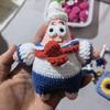 Muñeca de Monstruo de Tres Ojos Colgante de Lana Colgante Tejido a Mano Producto Terminado Muñeca de Ganchillo Hecha a Mano Colgante de Ganchillo Producto Terminado