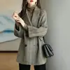 Moda Otoño/Invierno 2025 Nuevo Abrigo de Lana de Longitud Media Versátil Elegante Ceñido Holgado con Patrón de Espiga para Mujer Tendencia