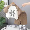Conjunto de Ropa de Verano para Niños 2024 Nuevo Guapo Bebé Niño Combinación de Colores Letra Solapa Manga Corta Conjunto de Dos Piezas