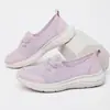 Zapatos Populares Transfronterizos 36-43 para Mujer, Zapatos de Madre sin Cordones, Parte Superior de Tejido Fly-Knit con Suela Plana, Suelas de MD, Envío Directo de una Pieza, Precio al por Mayor