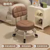 Procesamiento Rueda Universal Personalizada Taburete Pequeño Ruedas Domésticas Taburete Bajo Taburete Tablero Andador Infantil Pie de Masaje para Pies Cambiador de Zapatos Estático