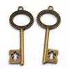 Fábrica de Joyería Yiwu Suministro en Stock Colgante de Llave de Bronce Colgante para Regalo DIY Tarjeta Colgante Colgante