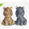 Enfeites Decorativos de Resina para Escritório e Sala de Estar, Postura Sentada Transfronteiriça Decoração de Mesa com Pedras de Cristal Naturais, Figura de Cavalo Decoração para Casa