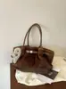 Bolsa de pelúcia estilosa transfronteiriça nova feminina 2026 design de nicho bolsa tote fofa para o dia a dia bolsa de ombro única