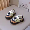 Zapatos para niños pequeños, nuevos estilos de primavera y otoño para bebés niños, zapatos de suela blanda para bebés y niños pequeños, zapatos cómodos de cuero para niñas pequeñas y zapatos deportivos funcionales para niños pequeños