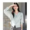 Camisa Fresca Verde Claro Estilo Japonês com Manga Lanterna para Mulheres, Estilo Curto Solto 2026 Nova Primavera/Verão Top Casual Artístico