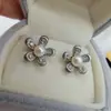 Pendientes de Perla Natural con Forma de Flor de Cinco Pétalos Estilo Coreano, Sencillos y Dulces, Elegantes para Chicas, Estilo Ins Cool, Pendientes Exquisitos