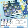 Calendario de Cuenta Regresiva de 24 Rejillas Serie Astronauta de Dibujos Animados Pulsera DIY Caja Sorpresa Conjunto de Joyería de Pulsera Hecha a Mano con Cuentas