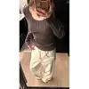 Camada base de cápsula para outono e inverno, confortável e adequada para todos, camiseta base de malha feminina com gola U e corte justo para o inverno