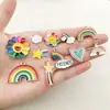Set Mixto de 40 Accesorios para Joyería de Aleación con Esmalte Arcoíris: Aretes, Pulseras y Colgantes Hechos a Mano DIY de Girasol, Meteoro y Nube