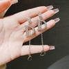 Pendientes de borla con letra D estilo francés para mujer 2024, nuevos pendientes largos ligeros de lujo para adelgazar el rostro, pendientes elegantes de moda.