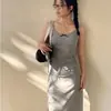 Conjunto de Cardigan Gris y Vestido Camisola Nuevo Otoño 2026 para Mujer, Vestido Largo de Lunares Estilo Francés Puro y Sexy