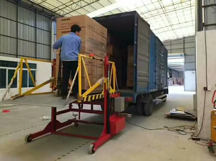 升降装卸车07.jpg