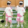Ropa Infantil Estilo Coreano Traje de Manga Corta para Niños Nuevo Estilo 2026 Guapo y Fresco Camiseta Infantil Ropa Deportiva de Verano Conjunto de Dos Piezas