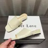 Chanclas de Cuña con Plataforma de Cuero Suave Estilo Coreano para Mujer, para Uso en Exteriores, Novedad Verano 2026, Combinan Bien con Faldas, Tacón Bajo, Punta Abierta, Chanclas de una Sola Tira