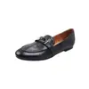 Mocassins de Couro Lavado com Fivela de Prata Estilo Old Money Britânico Sapatos Rasos de Couro Sapatos de Couro Genuíno Bico Redondo Primavera 2026
